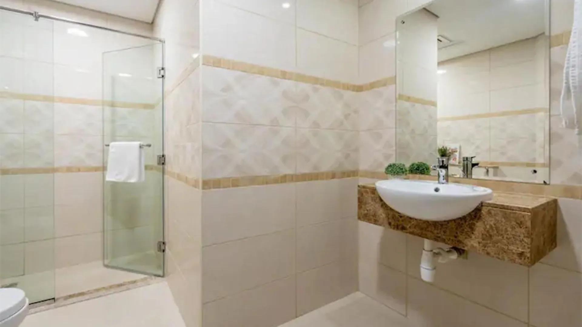 Elegant 1Br Apartment With Partial Sea View In Court Tower Dubai 0*,  United Arab Emirates